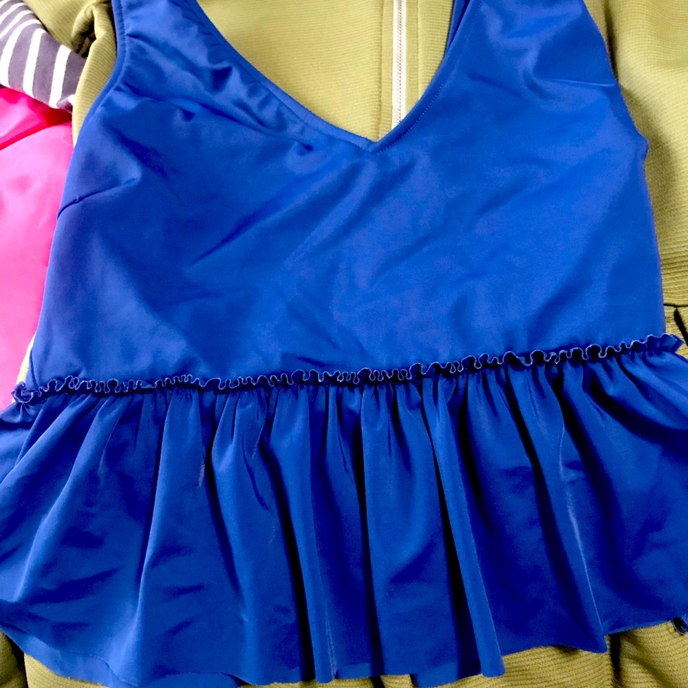 Kortni Jeane Navy blue top